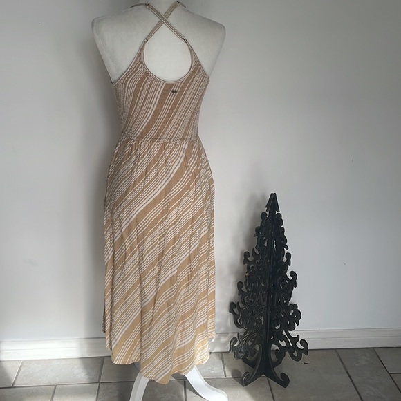 Crisscross strap O’Neill sun dress - Picture 2 of 10